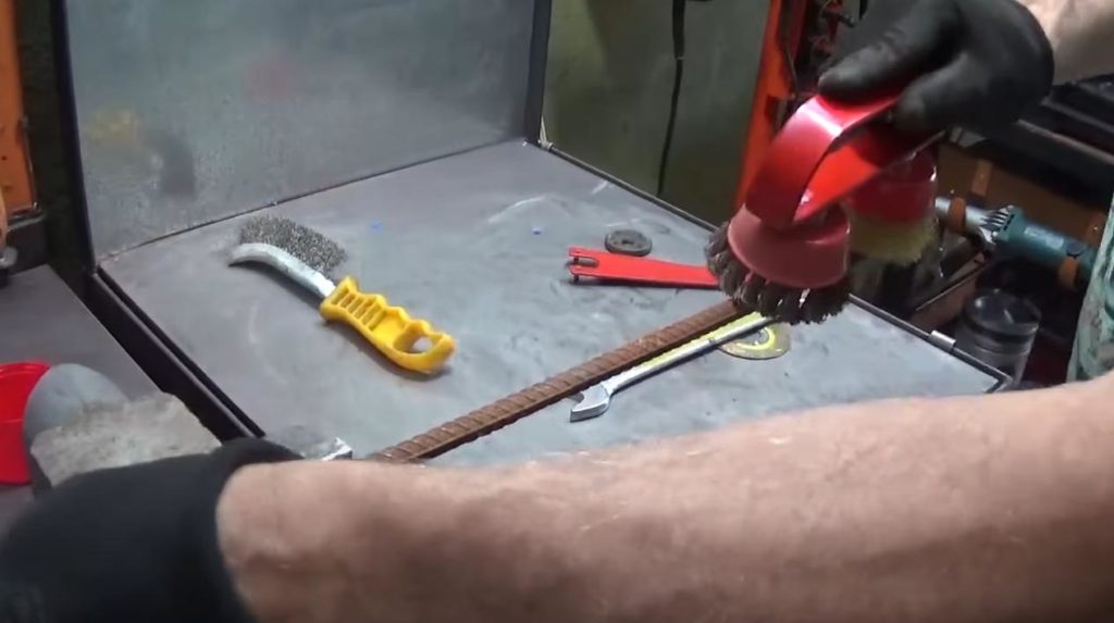 Как сделать щетку по металлу из кордщеток для УШМ