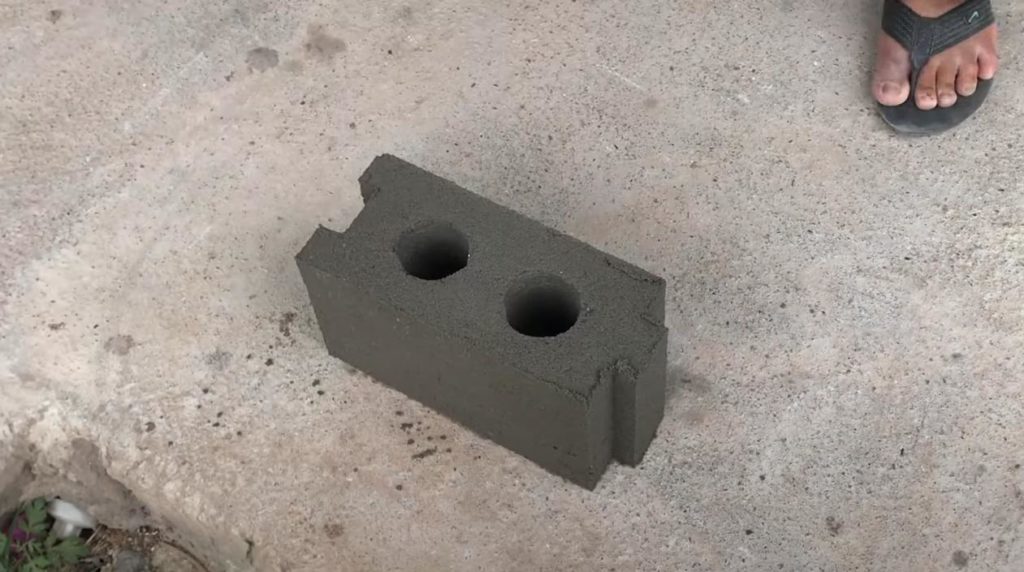 Самодельная форма для изготовления пазогребневых блоков
